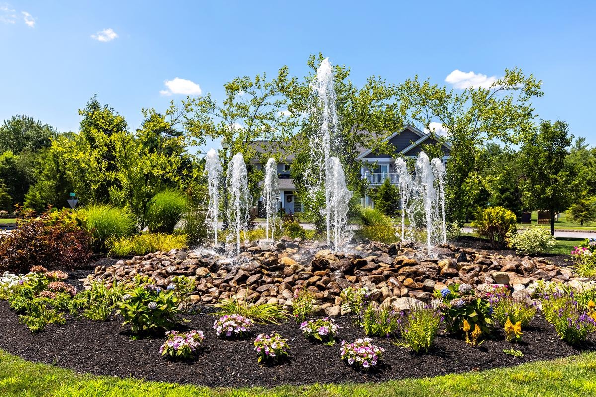 The Sconset Landing fountain in summer